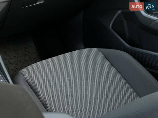 Білий Фольксваген Джетта, об'ємом двигуна 1.4 л та пробігом 70 тис. км за 15500 $, фото 39 на Automoto.ua