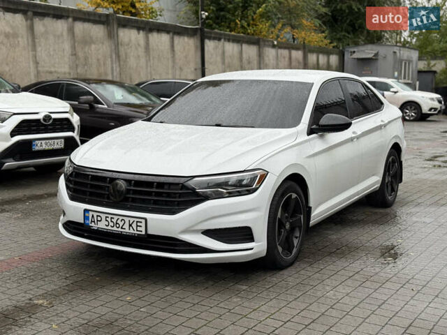 Белый Фольксваген Джетта, объемом двигателя 1.4 л и пробегом 98 тыс. км за 13000 $, фото 2 на Automoto.ua