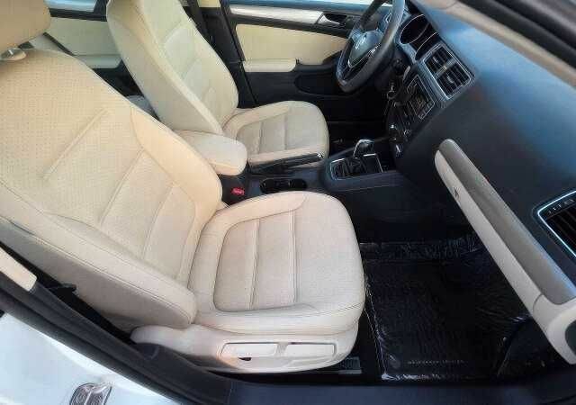 Белый Фольксваген Джетта, объемом двигателя 1.4 л и пробегом 88 тыс. км за 7900 $, фото 10 на Automoto.ua