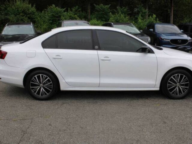 Белый Фольксваген Джетта, объемом двигателя 1.4 л и пробегом 36 тыс. км за 2250 $, фото 3 на Automoto.ua