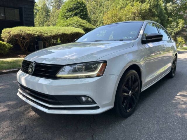 Белый Фольксваген Джетта, объемом двигателя 1.8 л и пробегом 49 тыс. км за 2100 $, фото 2 на Automoto.ua