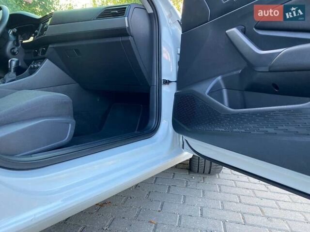 Белый Фольксваген Джетта, объемом двигателя 1.4 л и пробегом 129 тыс. км за 13999 $, фото 23 на Automoto.ua