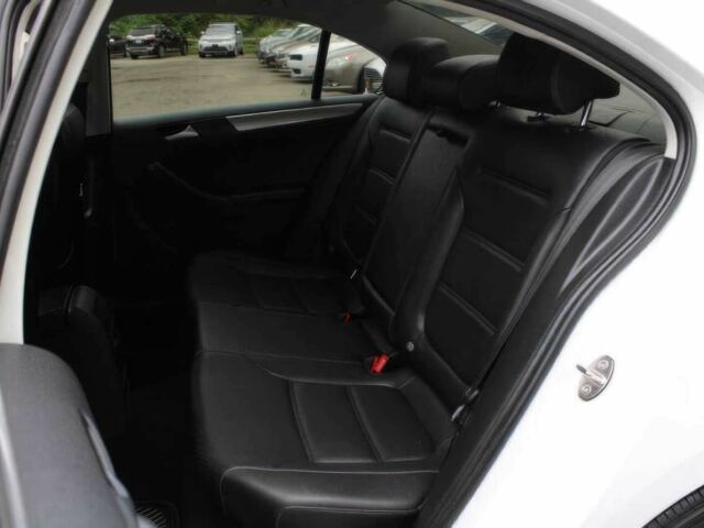 Белый Фольксваген Джетта, объемом двигателя 1.4 л и пробегом 36 тыс. км за 2250 $, фото 11 на Automoto.ua