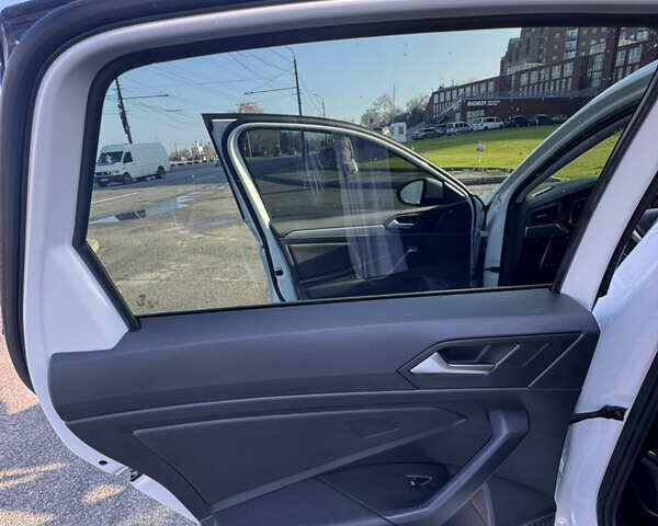 Белый Фольксваген Джетта, объемом двигателя 1.4 л и пробегом 131 тыс. км за 13914 $, фото 21 на Automoto.ua