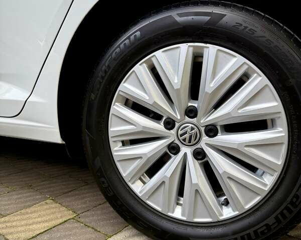 Белый Фольксваген Джетта, объемом двигателя 1.4 л и пробегом 71 тыс. км за 15000 $, фото 8 на Automoto.ua