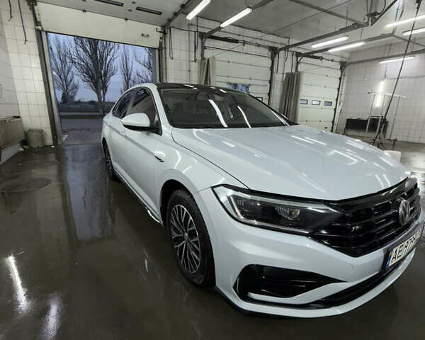 Білий Фольксваген Джетта, об'ємом двигуна 1.4 л та пробігом 126 тис. км за 17000 $, фото 10 на Automoto.ua