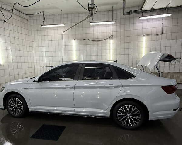 Білий Фольксваген Джетта, об'ємом двигуна 1.4 л та пробігом 126 тис. км за 17000 $, фото 14 на Automoto.ua