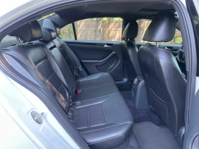 Белый Фольксваген Джетта, объемом двигателя 1.8 л и пробегом 49 тыс. км за 2100 $, фото 12 на Automoto.ua