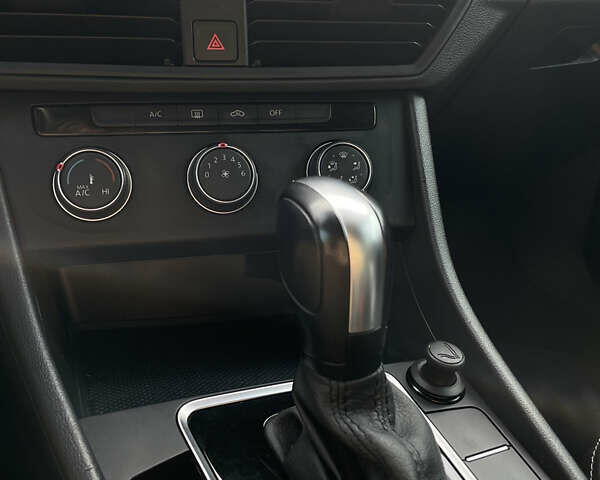 Білий Фольксваген Джетта, об'ємом двигуна 1.4 л та пробігом 115 тис. км за 14500 $, фото 13 на Automoto.ua