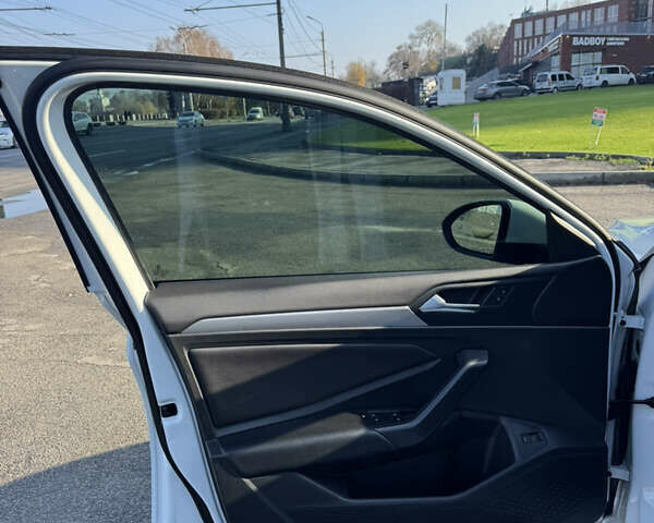 Белый Фольксваген Джетта, объемом двигателя 1.4 л и пробегом 131 тыс. км за 13914 $, фото 18 на Automoto.ua