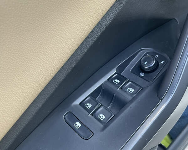 Білий Фольксваген Джетта, об'ємом двигуна 1.4 л та пробігом 151 тис. км за 14500 $, фото 15 на Automoto.ua