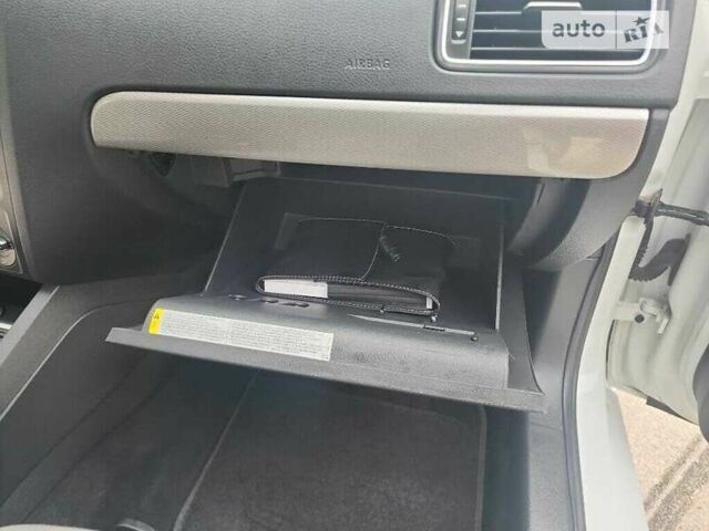 Белый Фольксваген Джетта, объемом двигателя 1.4 л и пробегом 105 тыс. км за 3000 $, фото 23 на Automoto.ua