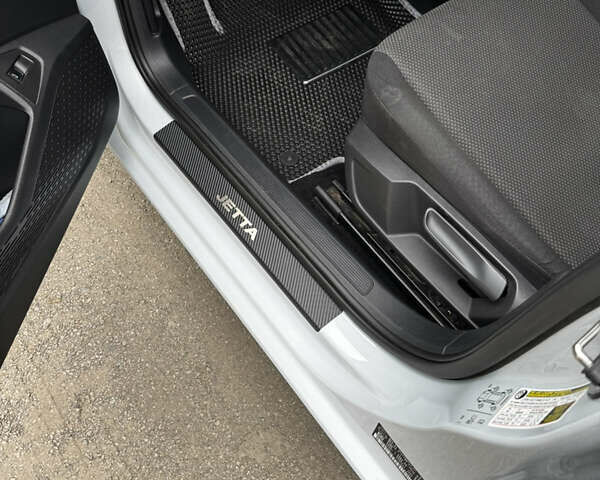 Белый Фольксваген Джетта, объемом двигателя 1.4 л и пробегом 103 тыс. км за 16000 $, фото 33 на Automoto.ua