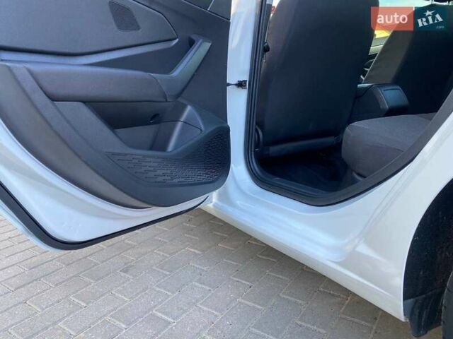 Белый Фольксваген Джетта, объемом двигателя 1.4 л и пробегом 129 тыс. км за 13999 $, фото 25 на Automoto.ua