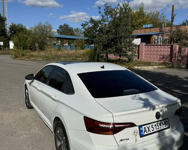 Белый Фольксваген Джетта, объемом двигателя 1.39 л и пробегом 90 тыс. км за 15999 $, фото 2 на Automoto.ua