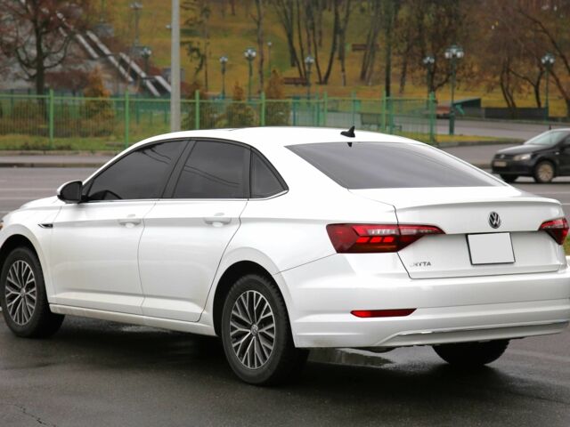 Белый Фольксваген Джетта, объемом двигателя 1.4 л и пробегом 152 тыс. км за 15000 $, фото 3 на Automoto.ua