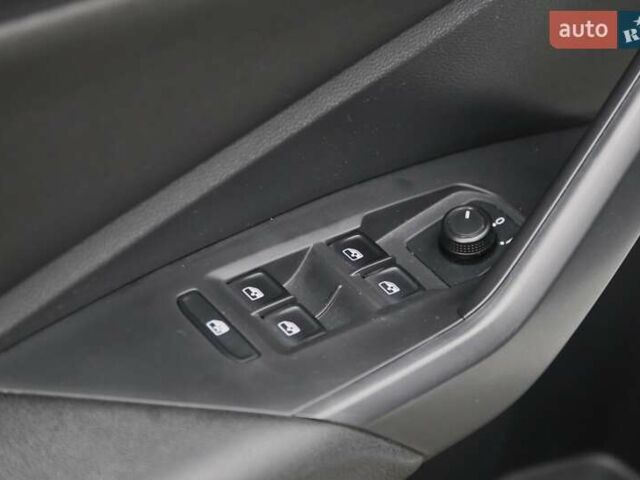 Белый Фольксваген Джетта, объемом двигателя 1.4 л и пробегом 117 тыс. км за 13900 $, фото 22 на Automoto.ua