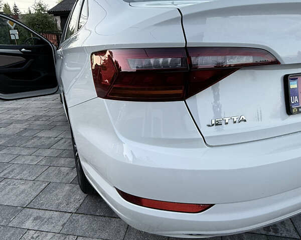 Белый Фольксваген Джетта, объемом двигателя 1.4 л и пробегом 122 тыс. км за 13900 $, фото 14 на Automoto.ua