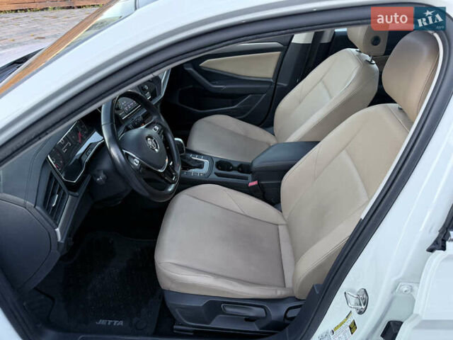 Белый Фольксваген Джетта, объемом двигателя 1.4 л и пробегом 122 тыс. км за 13900 $, фото 21 на Automoto.ua