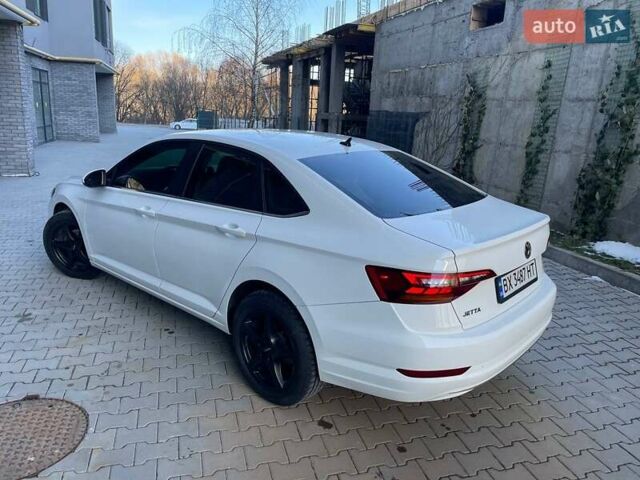 Белый Фольксваген Джетта, объемом двигателя 1.4 л и пробегом 129 тыс. км за 13999 $, фото 14 на Automoto.ua