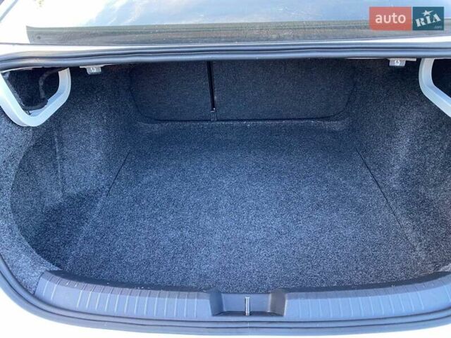 Белый Фольксваген Джетта, объемом двигателя 1.4 л и пробегом 129 тыс. км за 13999 $, фото 26 на Automoto.ua