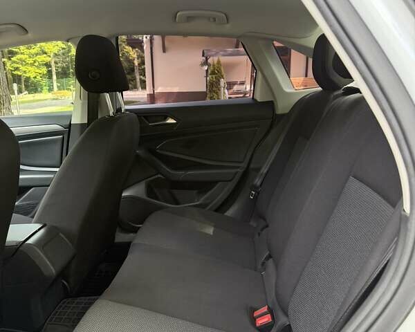 Белый Фольксваген Джетта, объемом двигателя 1.4 л и пробегом 71 тыс. км за 15000 $, фото 10 на Automoto.ua