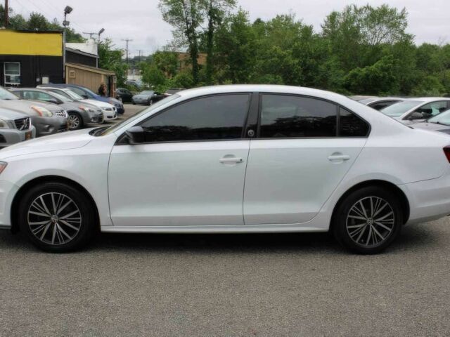 Белый Фольксваген Джетта, объемом двигателя 1.4 л и пробегом 36 тыс. км за 2250 $, фото 4 на Automoto.ua