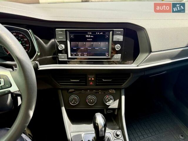 Белый Фольксваген Джетта, объемом двигателя 1.4 л и пробегом 71 тыс. км за 15000 $, фото 20 на Automoto.ua