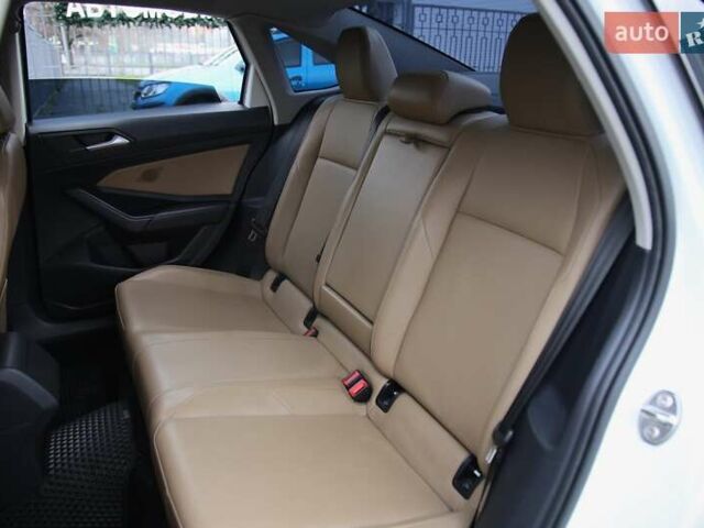 Белый Фольксваген Джетта, объемом двигателя 1.4 л и пробегом 152 тыс. км за 15000 $, фото 8 на Automoto.ua