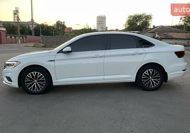 Белый Фольксваген Джетта, объемом двигателя 1.4 л и пробегом 160 тыс. км за 15900 $, фото 3 на Automoto.ua