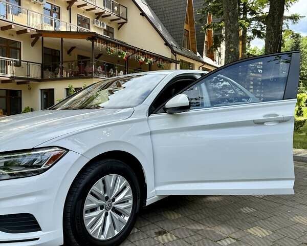 Белый Фольксваген Джетта, объемом двигателя 1.4 л и пробегом 71 тыс. км за 15000 $, фото 6 на Automoto.ua