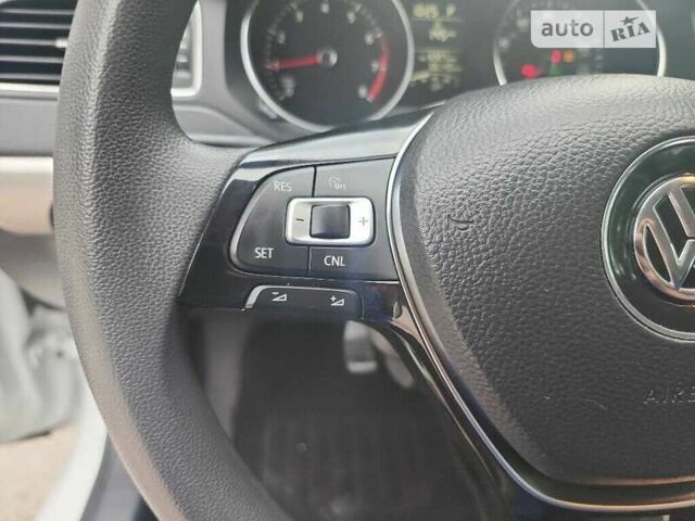 Белый Фольксваген Джетта, объемом двигателя 1.4 л и пробегом 105 тыс. км за 3000 $, фото 16 на Automoto.ua
