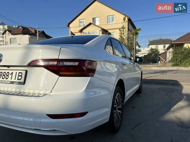 Білий Фольксваген Джетта, об'ємом двигуна 1.4 л та пробігом 105 тис. км за 19000 $, фото 1 на Automoto.ua