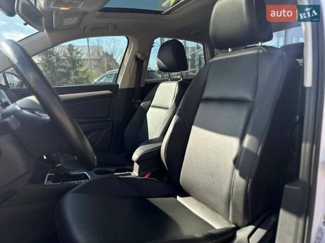 Белый Фольксваген Джетта, объемом двигателя 1.4 л и пробегом 88 тыс. км за 17400 $, фото 11 на Automoto.ua