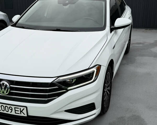 Белый Фольксваген Джетта, объемом двигателя 1.4 л и пробегом 55 тыс. км за 18000 $, фото 1 на Automoto.ua