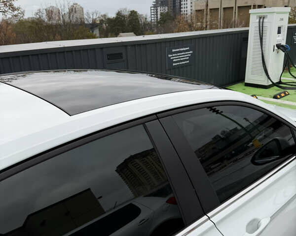 Белый Фольксваген Джетта, объемом двигателя 1.4 л и пробегом 55 тыс. км за 18000 $, фото 5 на Automoto.ua