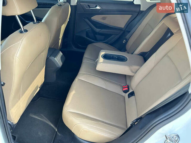 Білий Фольксваген Джетта, об'ємом двигуна 1.4 л та пробігом 100 тис. км за 14500 $, фото 21 на Automoto.ua