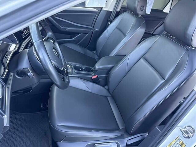 Белый Фольксваген Джетта, объемом двигателя 1.4 л и пробегом 37 тыс. км за 8000 $, фото 7 на Automoto.ua