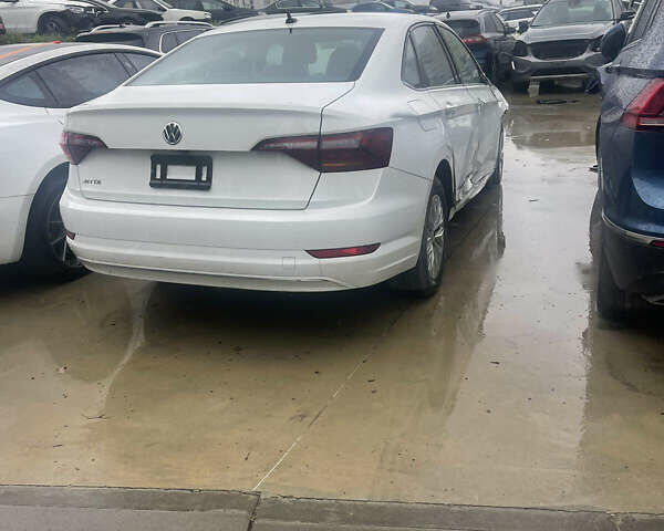 Белый Фольксваген Джетта, объемом двигателя 1.4 л и пробегом 50 тыс. км за 9450 $, фото 1 на Automoto.ua