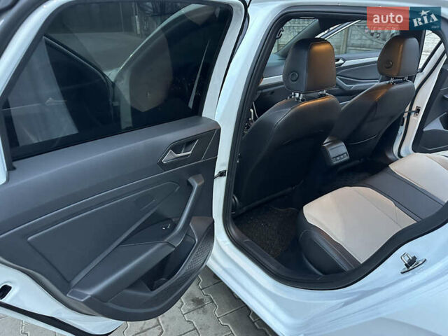 Білий Фольксваген Джетта, об'ємом двигуна 1.4 л та пробігом 83 тис. км за 16000 $, фото 23 на Automoto.ua