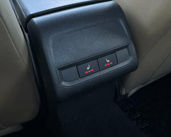 Белый Фольксваген Джетта, объемом двигателя 1.4 л и пробегом 65 тыс. км за 16800 $, фото 25 на Automoto.ua