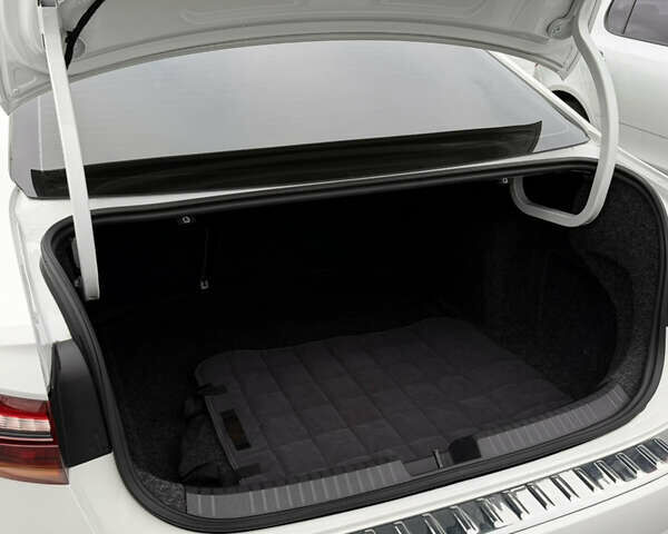 Белый Фольксваген Джетта, объемом двигателя 1.4 л и пробегом 55 тыс. км за 18000 $, фото 10 на Automoto.ua