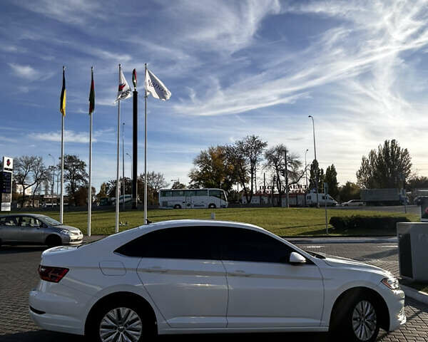 Белый Фольксваген Джетта, объемом двигателя 1.4 л и пробегом 195 тыс. км за 13000 $, фото 7 на Automoto.ua