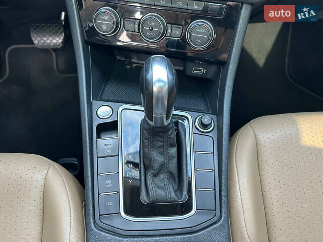 Білий Фольксваген Джетта, об'ємом двигуна 1.4 л та пробігом 100 тис. км за 14500 $, фото 20 на Automoto.ua