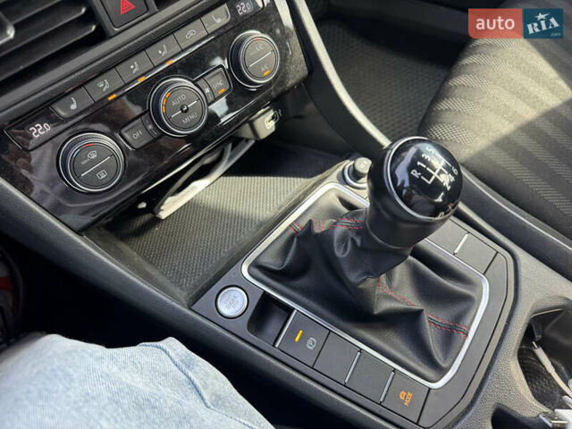 Білий Фольксваген Джетта, об'ємом двигуна 1.98 л та пробігом 50 тис. км за 20990 $, фото 25 на Automoto.ua