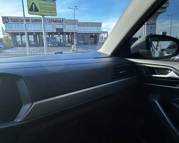 Белый Фольксваген Джетта, объемом двигателя 1.4 л и пробегом 195 тыс. км за 13000 $, фото 19 на Automoto.ua