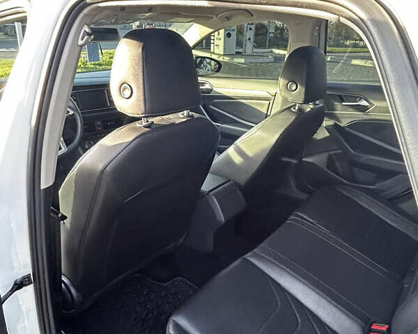 Белый Фольксваген Джетта, объемом двигателя 1.4 л и пробегом 195 тыс. км за 13000 $, фото 13 на Automoto.ua