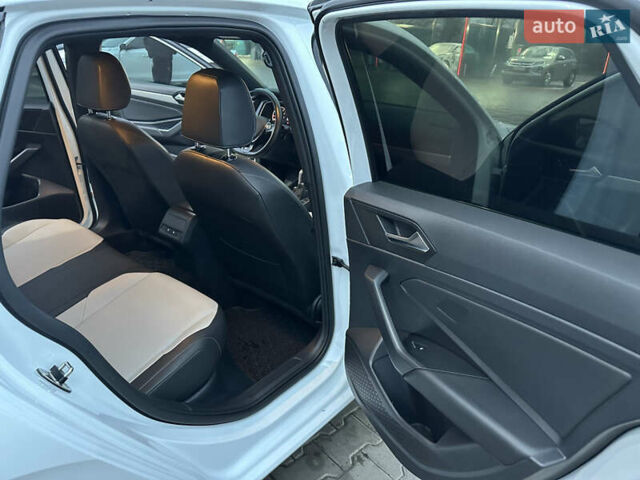 Білий Фольксваген Джетта, об'ємом двигуна 1.4 л та пробігом 83 тис. км за 16000 $, фото 21 на Automoto.ua