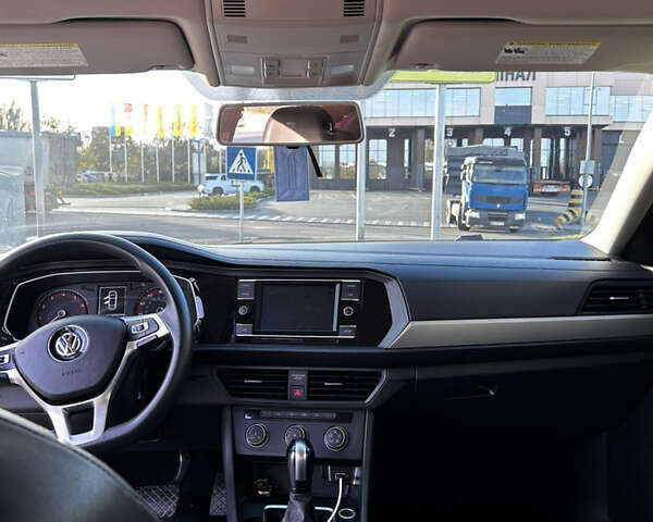 Белый Фольксваген Джетта, объемом двигателя 1.4 л и пробегом 195 тыс. км за 13000 $, фото 21 на Automoto.ua