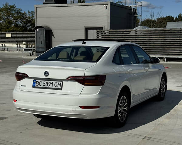 Белый Фольксваген Джетта, объемом двигателя 1.4 л и пробегом 65 тыс. км за 16800 $, фото 9 на Automoto.ua